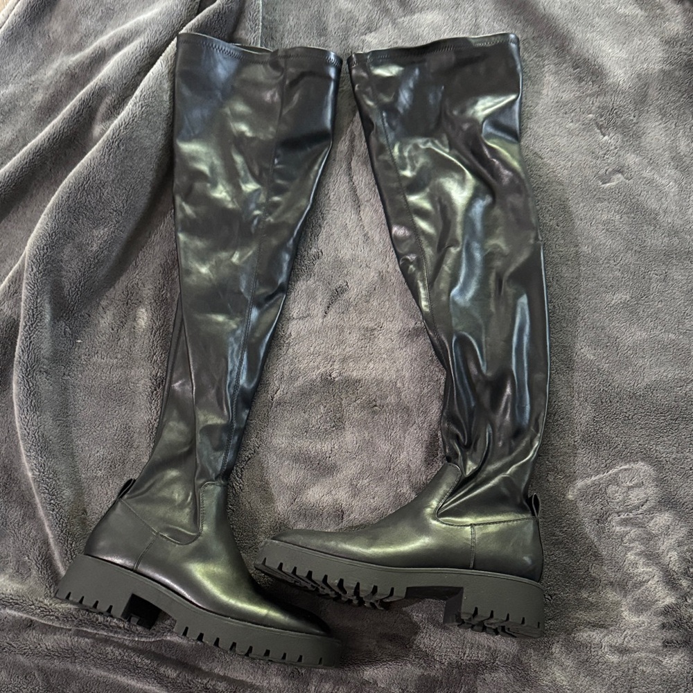 Black Over-the-Knee Women's Boots